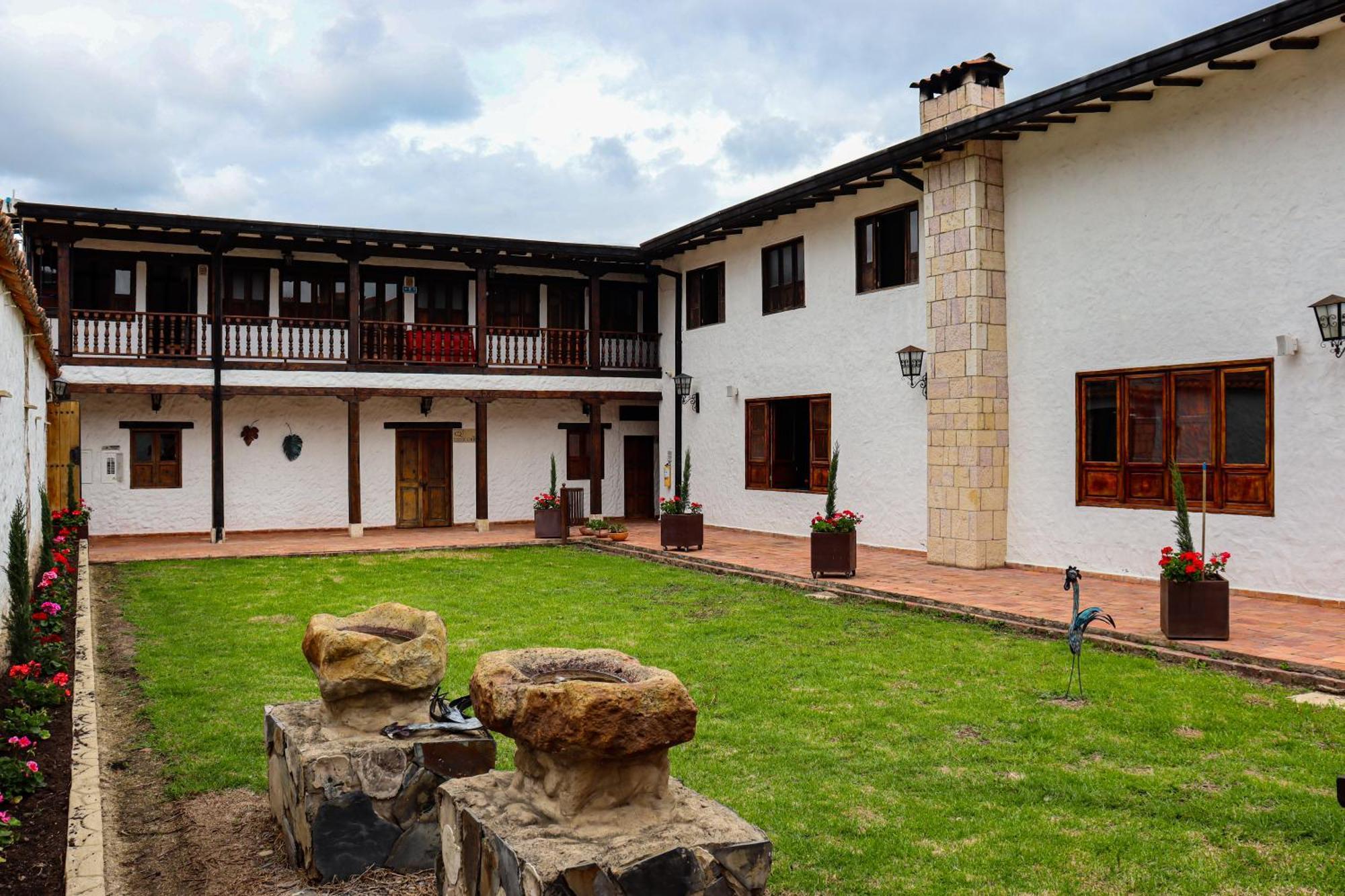 Casona Quesada Hotel Suesca Exterior photo